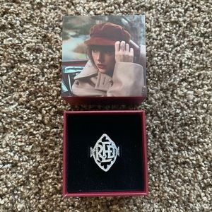 Taylor Swift Silver Monogram Ring
